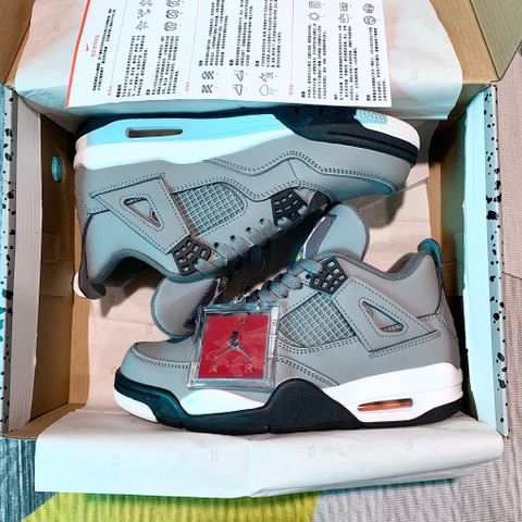  Giày Jordan 4 Cool Grey 