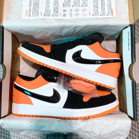  GIÀY JORDAN 1 LOW SBB 