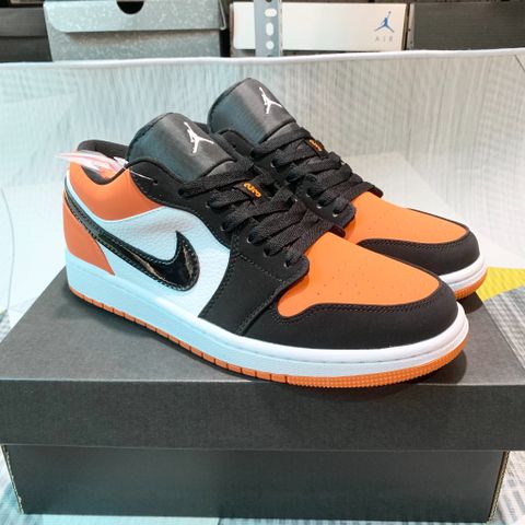  GIÀY JORDAN 1 LOW SBB 