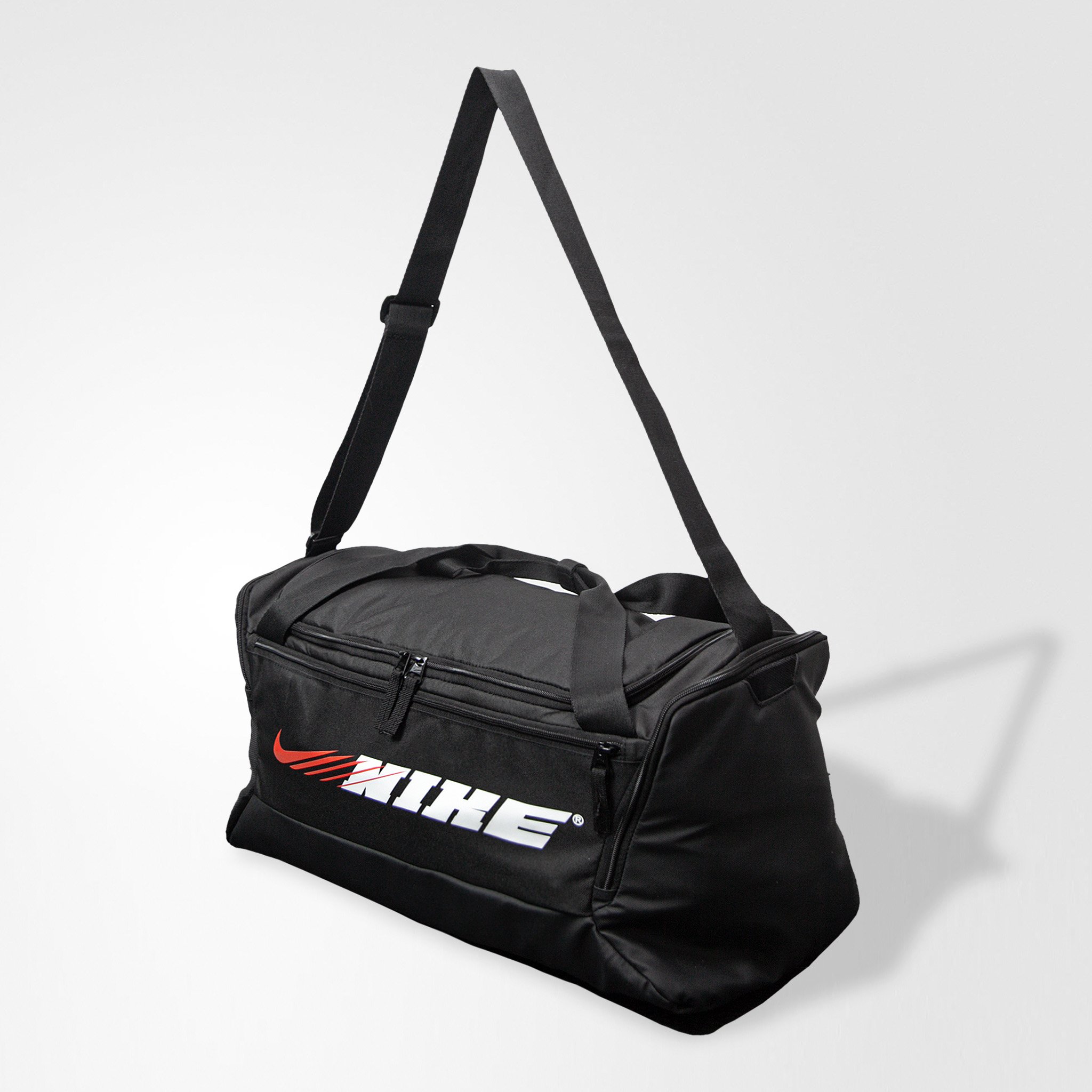 UNDEFEATED × NIKE KOBE DUFFLE BAG バッグ | www.jarussi.com.br
