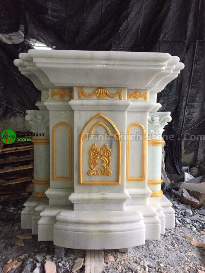 Nhà chầu thánh công giáo bằng đá - 005