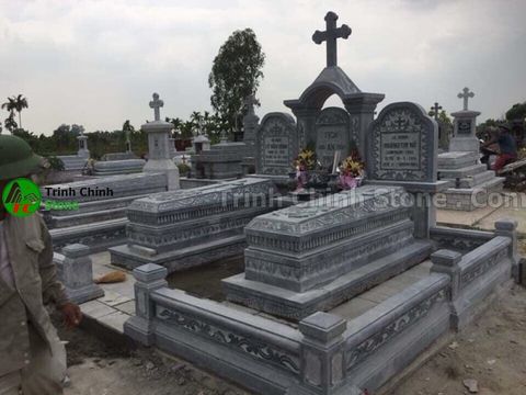 Mộ đá đôi công giáo