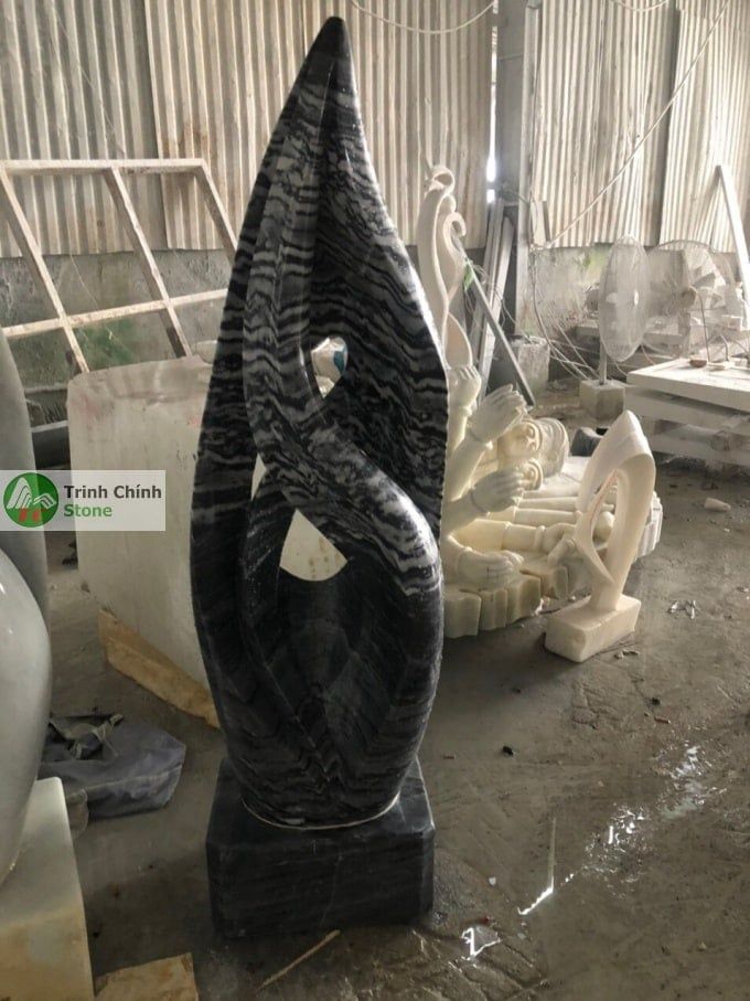 Tượng đá trừu tượng 010