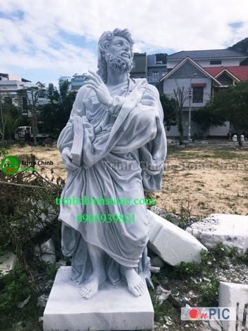Tượng thánh Phero bằng đá