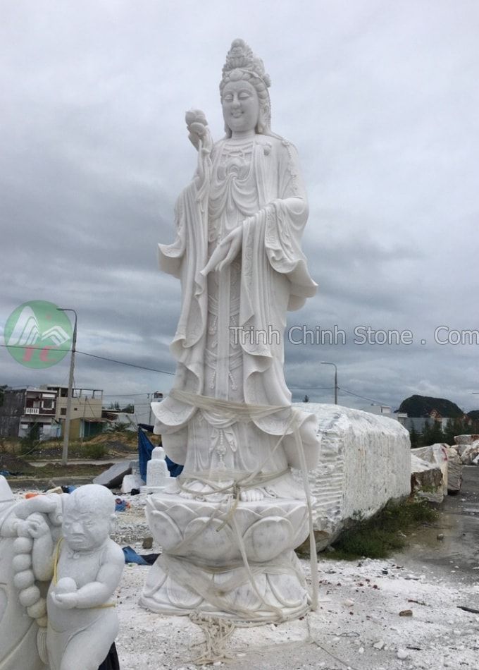 tượng phật bà quan âm đứng bằng đá