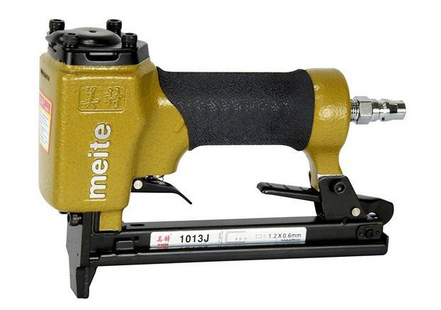 Súng Bắn Đinh U Mỏ Dài Meite 1013JL