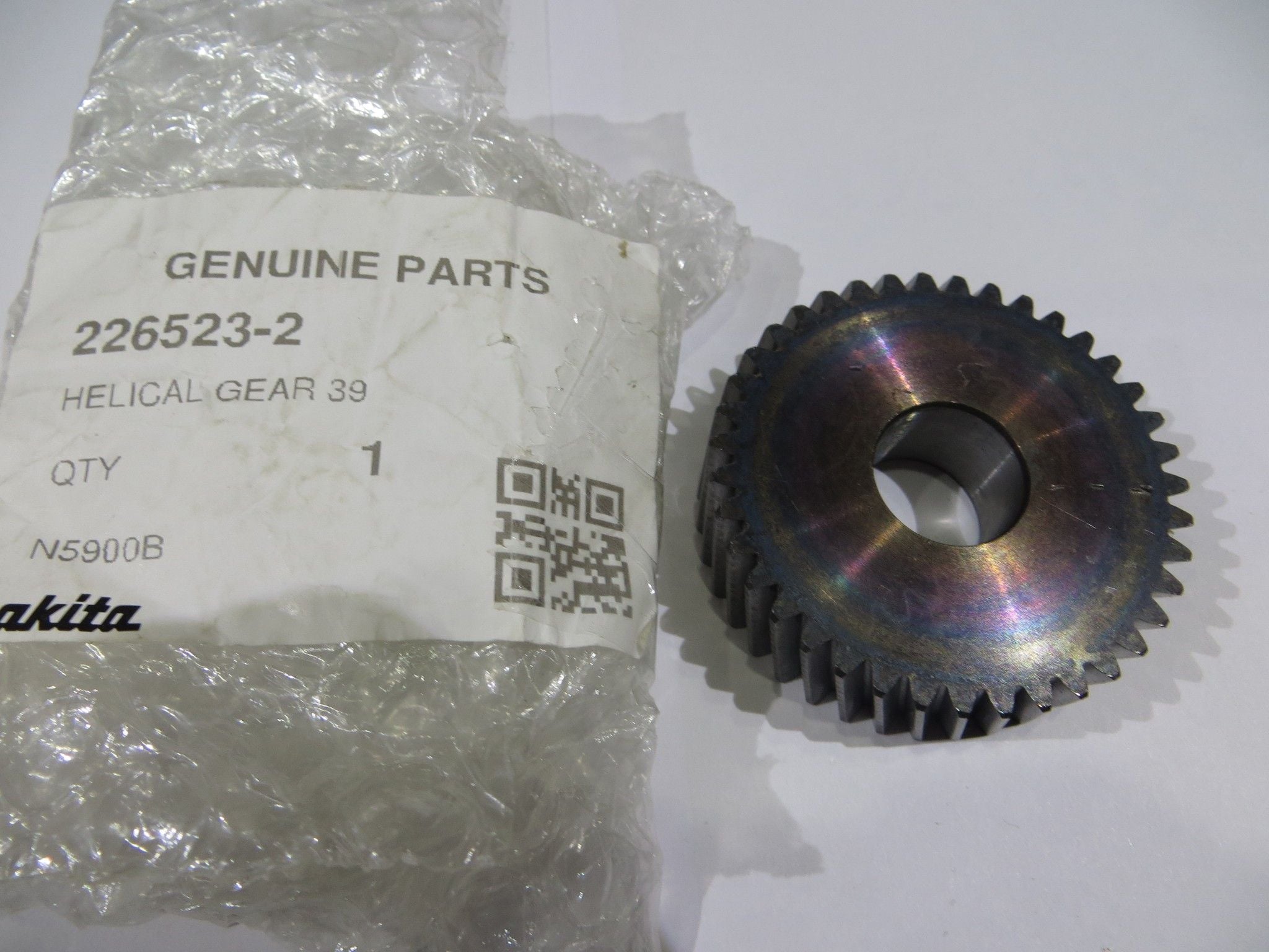 Bánh răng nhông máy cưa Makita N5900B