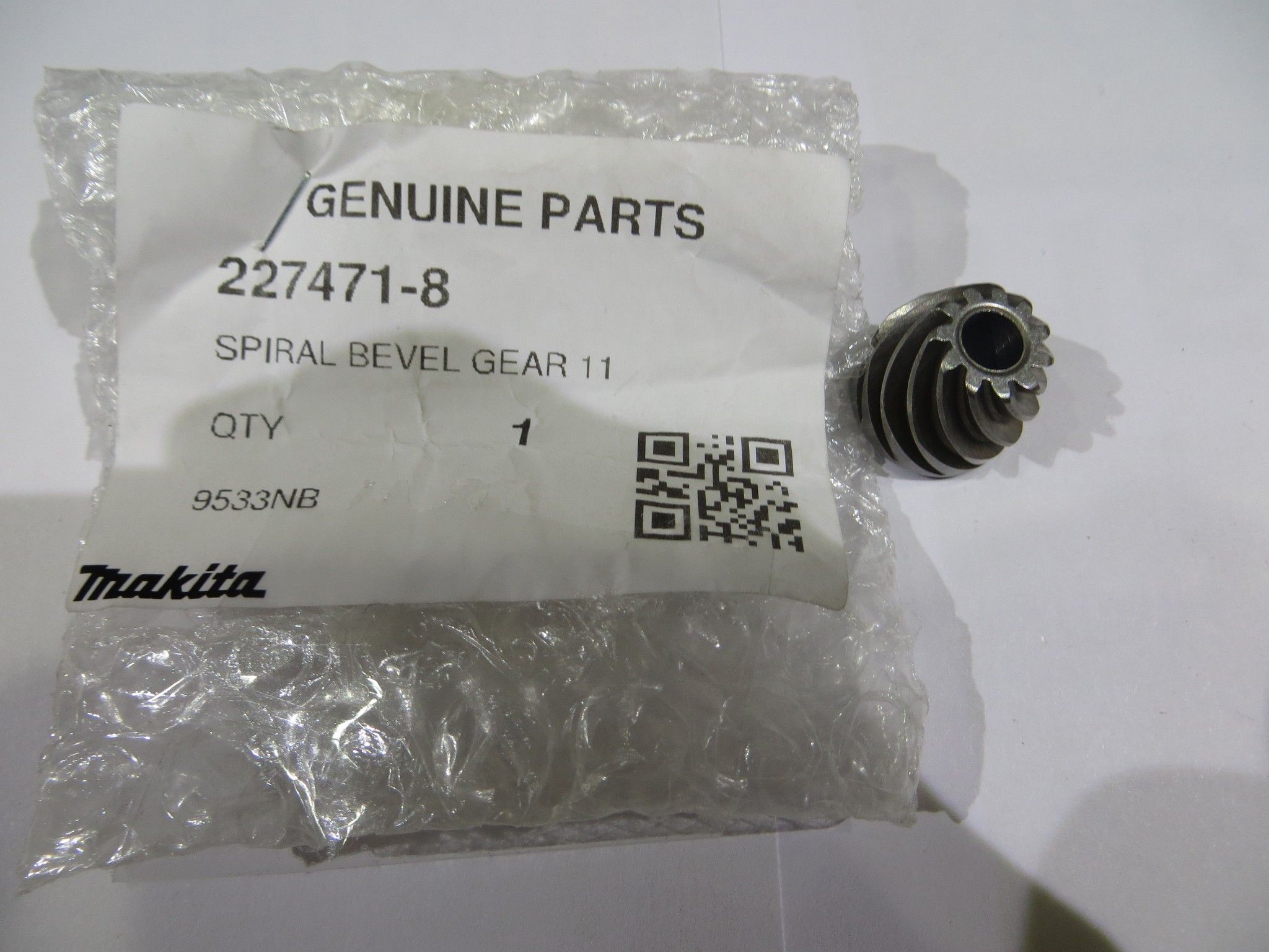 Bánh răng nhông máy mài Makita 9553B