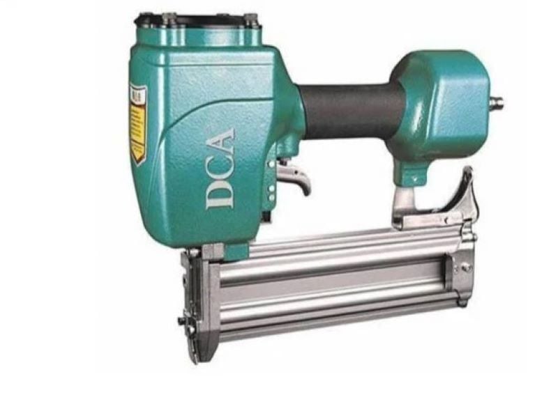 Súng Bắn Đinh Bê Tông DCA A03-ST38