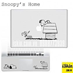 Miếng Dán Skin Trang Trí Macbook Pro Air Retina Hình Chó Snoopy Vui Vẻ