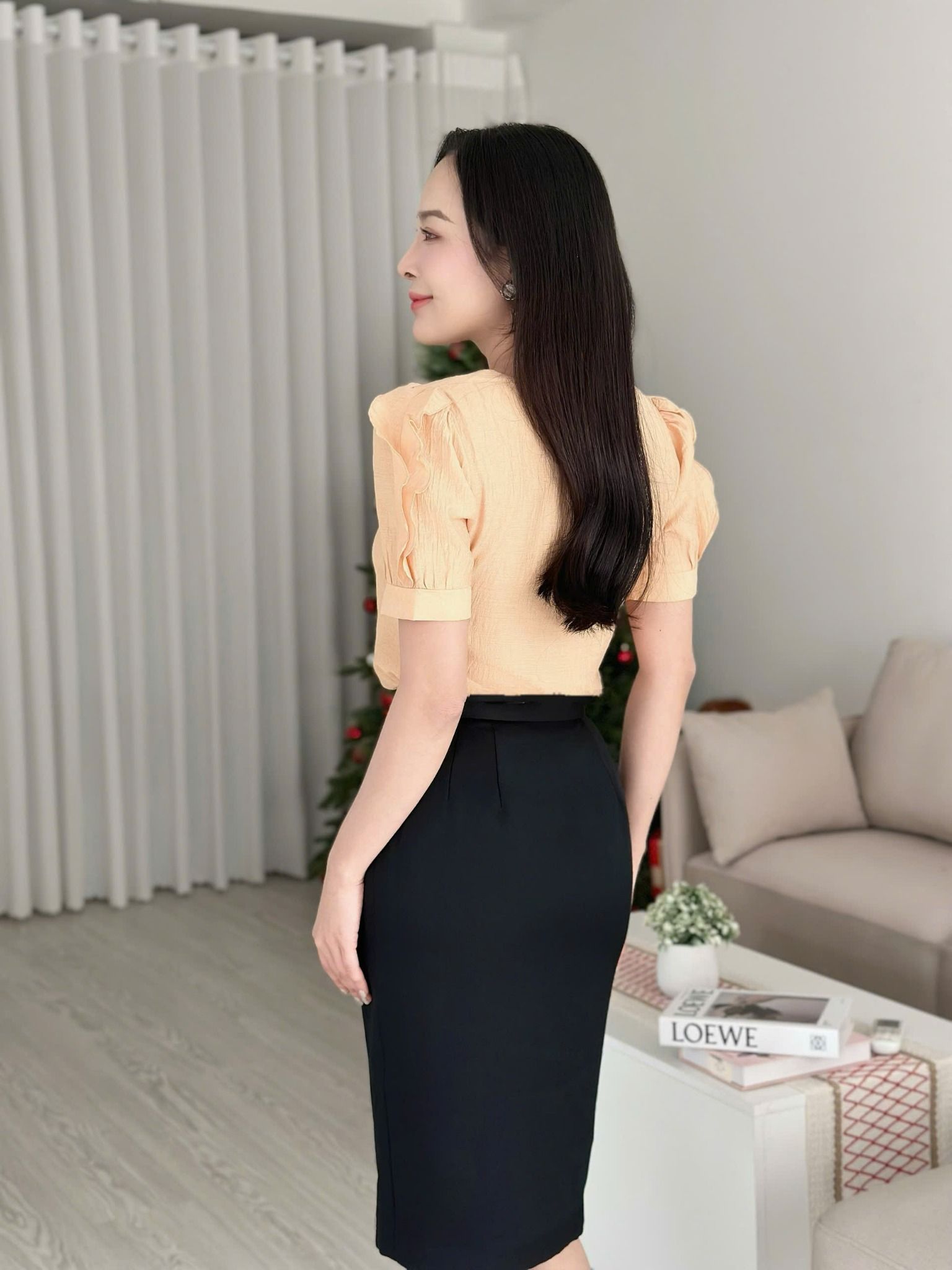 Áo kiểu công sở dáng suông bông hồng bèo ngực thời trang Eden - ASM257