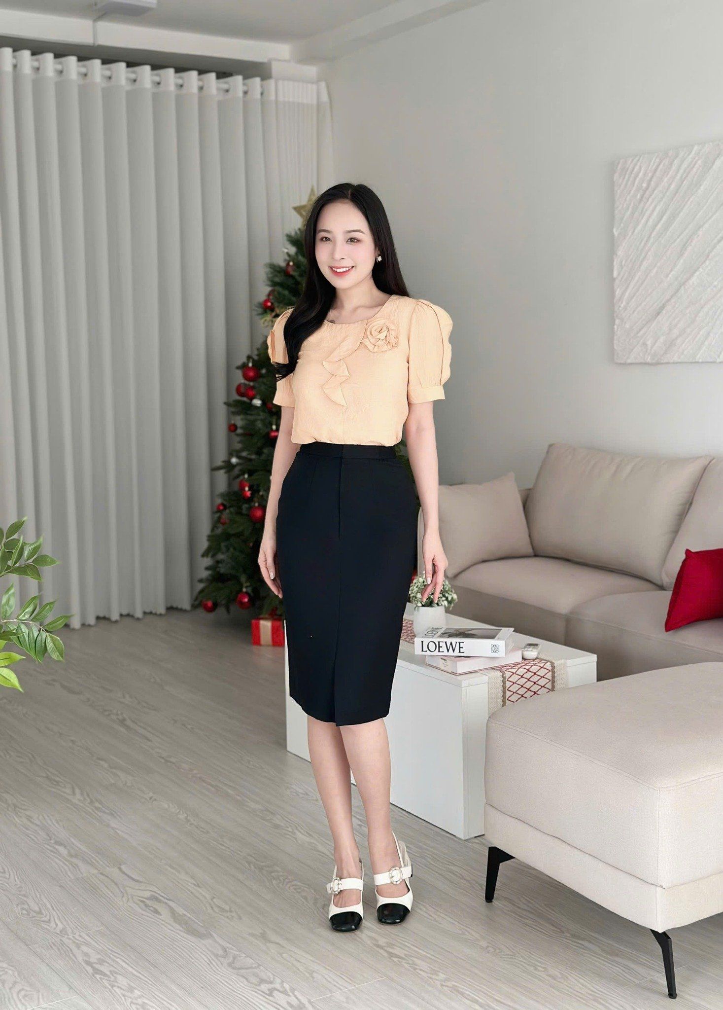 Áo kiểu công sở dáng suông bông hồng bèo ngực thời trang Eden - ASM257