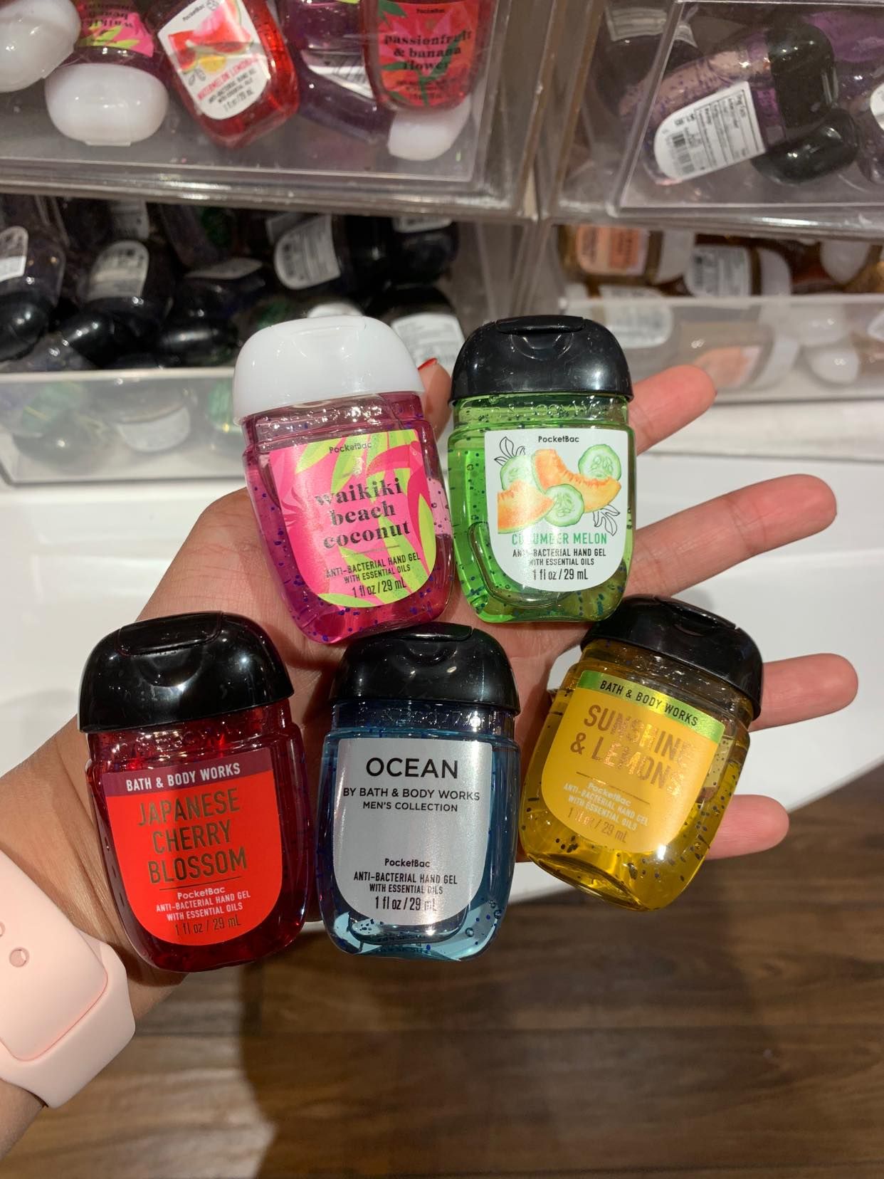 Gel rửa tay khô mini dưỡng ẩm diệt khuẩn 99,99% Bath and Body Work