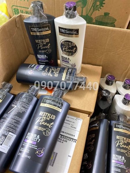 Set dầu gội & xả dành cho tóc khô xơ, bị hư tổn Tresemme