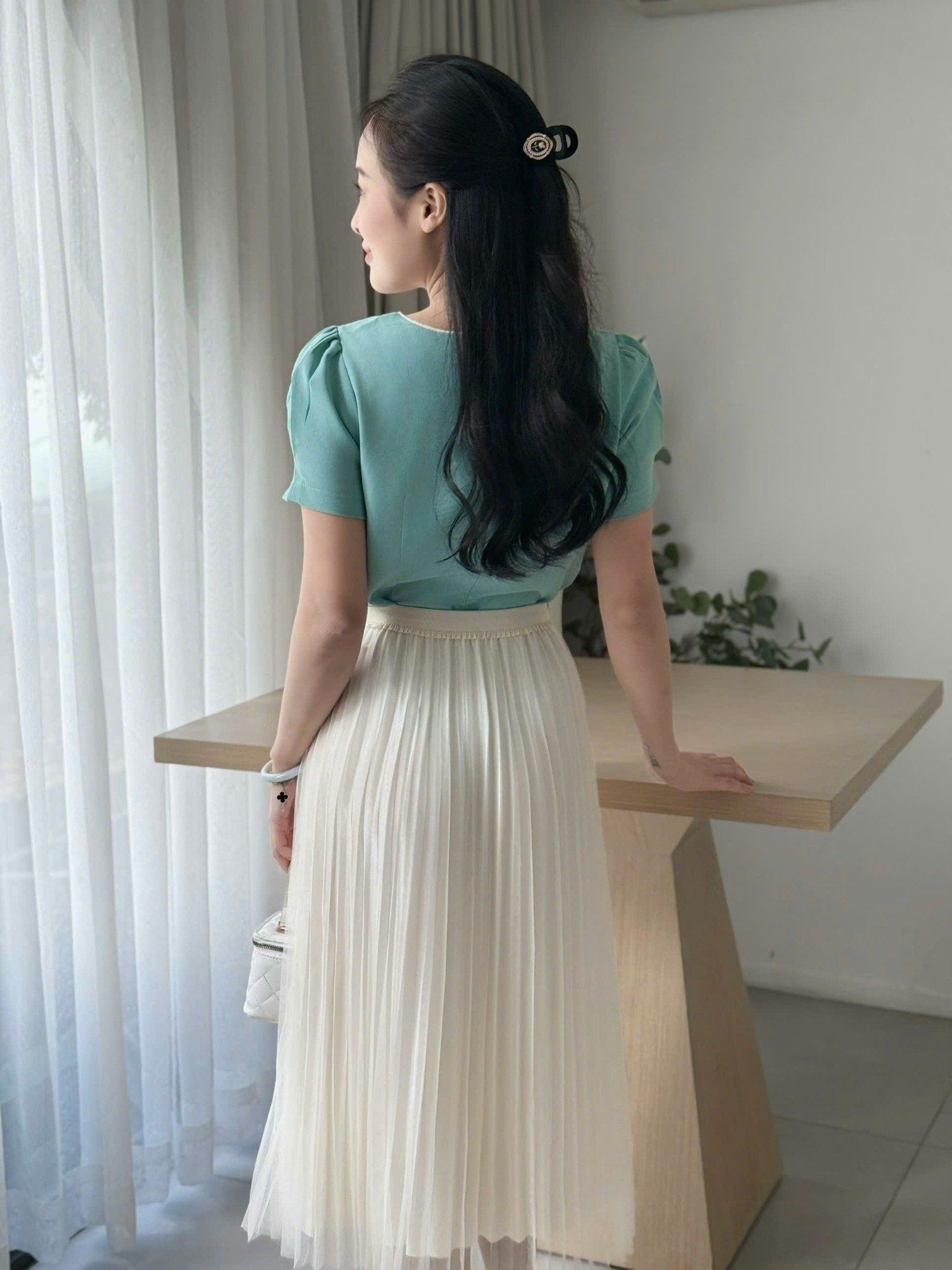 Áo kiểu công sở cổ vuông tay ngắn thời trang Eden – ASM261