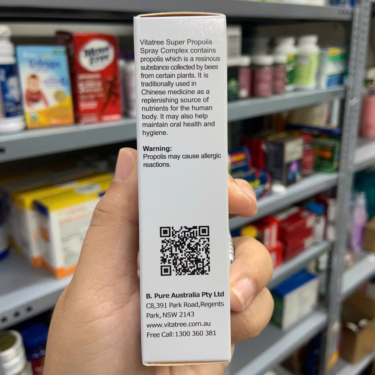 Chai xịt keo ong kháng khuẩn, giảm đau họng Vitatree Super Propolis Spray Complex with Honey