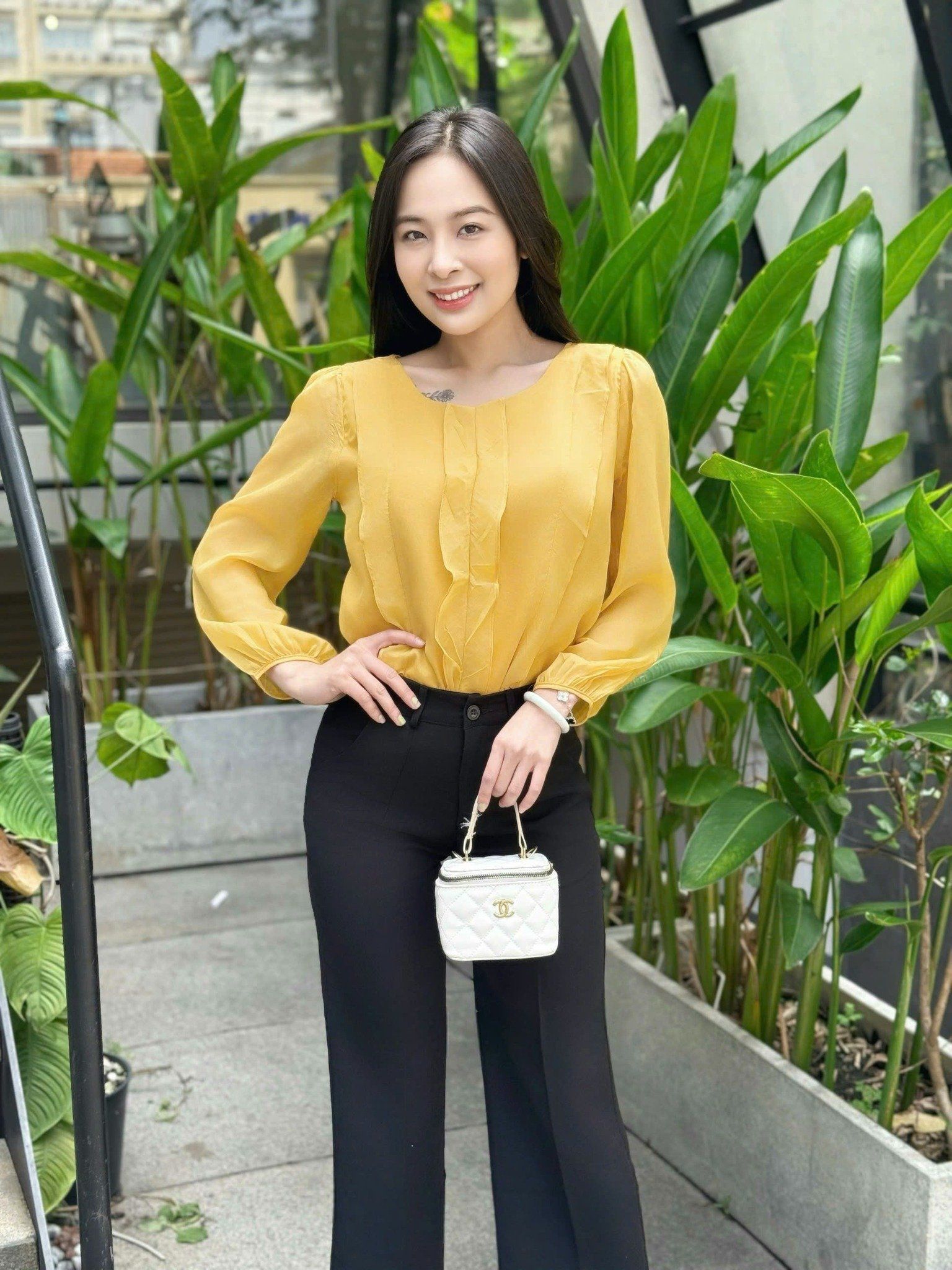 Áo công sở tay dài cổ tròn thời trang Eden - ASM260
