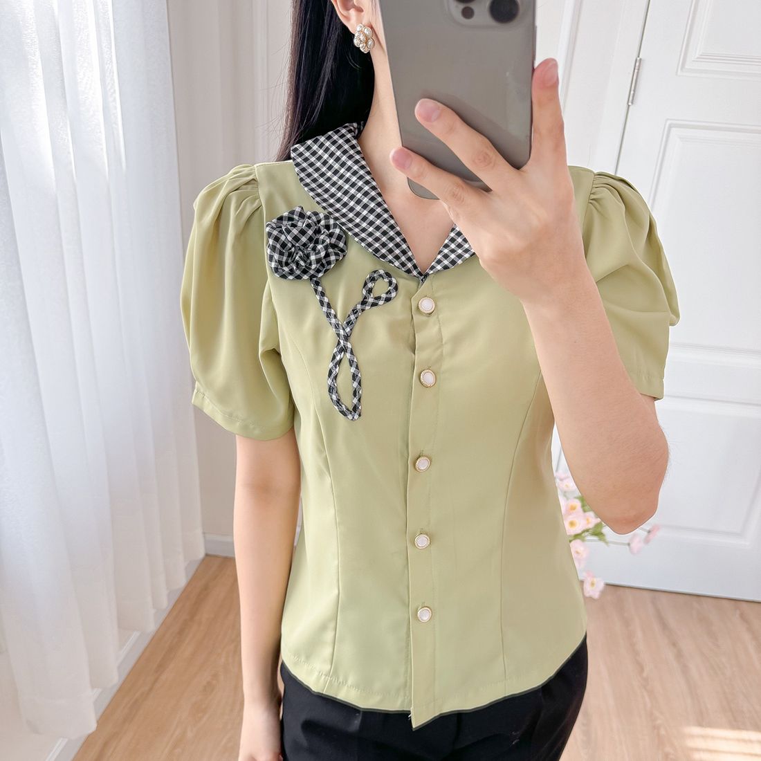 Áo kiểu công sở tay ngắn cổ v phối màu - ASM240