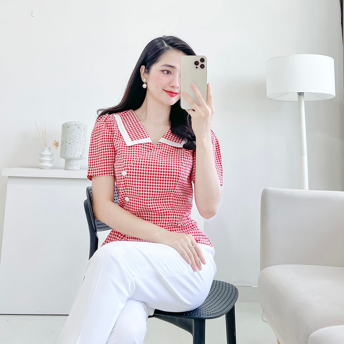 Áo kiểu nữ caro công sở cổ v phối nút Thời trang Eden - ASM205