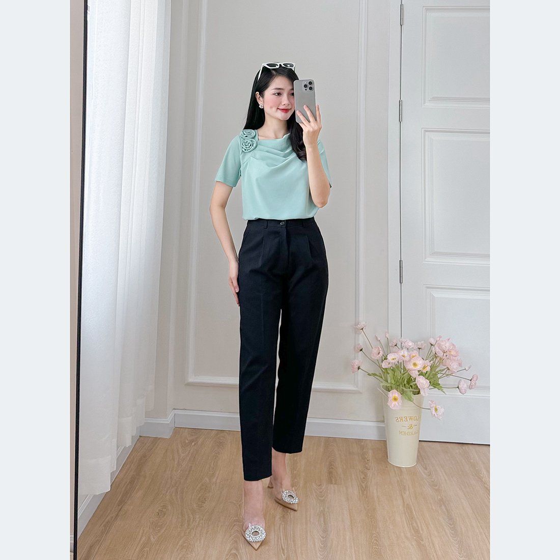 Áo kiểu nữ công sở dáng suông cổ đổ phối hoa - ASM242