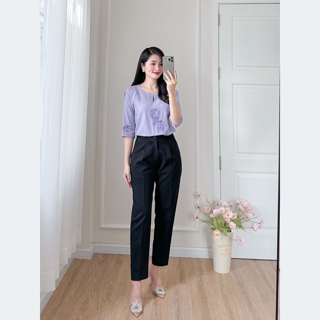 Áo kiểu nữ công sở dáng suông tay lỡ cổ tròn thêu họa tiết - ASM238