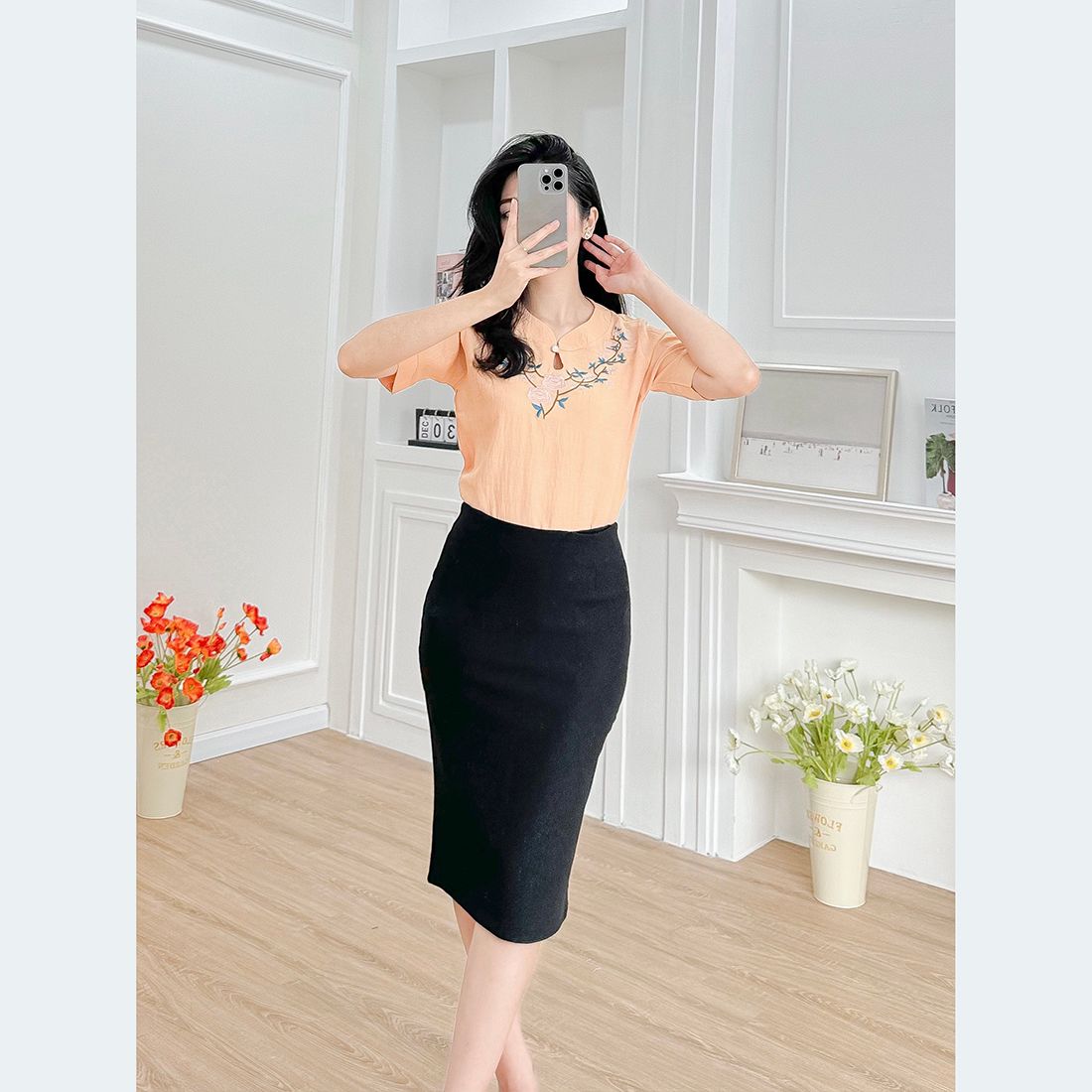 Áo kiểu nữ dáng suông cổ giọt nước tay ngắn thêu hoa - ASM235