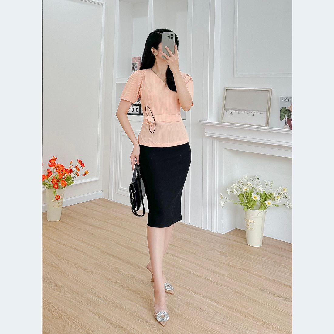 Áo kiểu peplum cổ v phối hoa thời trang Eden - ASM233