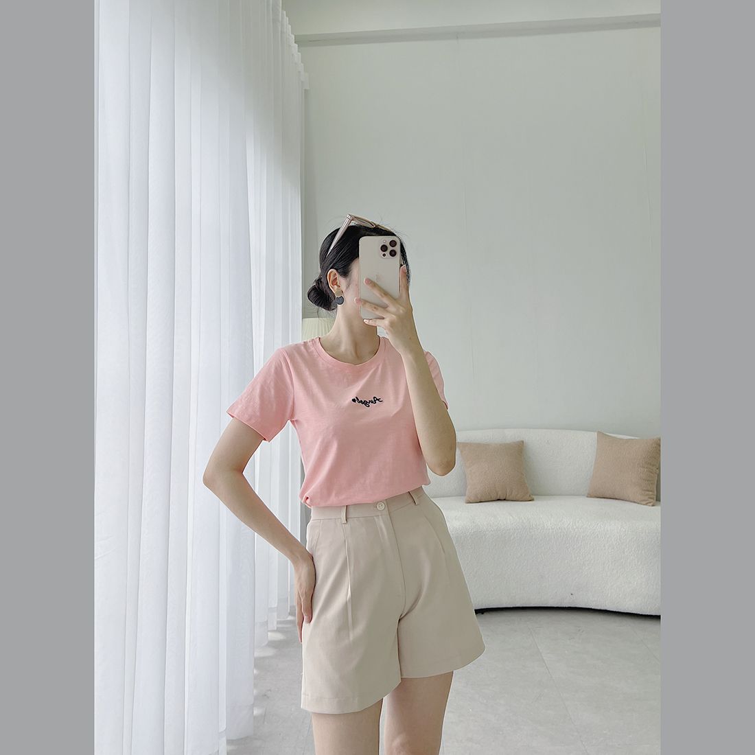 Áo thun nữ tay ngắn cổ tròn thời trang Eden thêu chữ - AT090