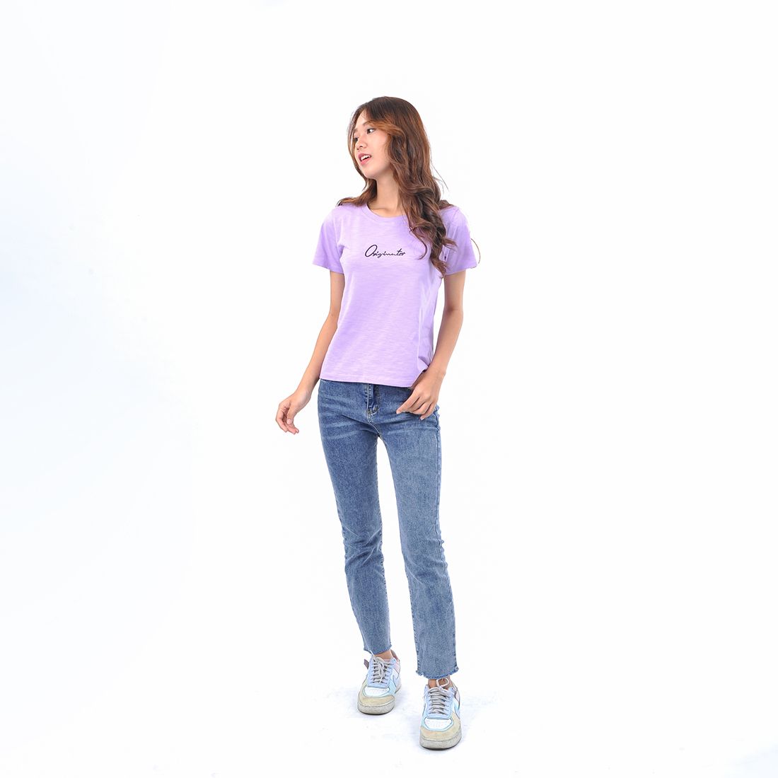 Áo thun nữ tay ngắn cổ tròn thời trang Eden thêu chữ - AT091