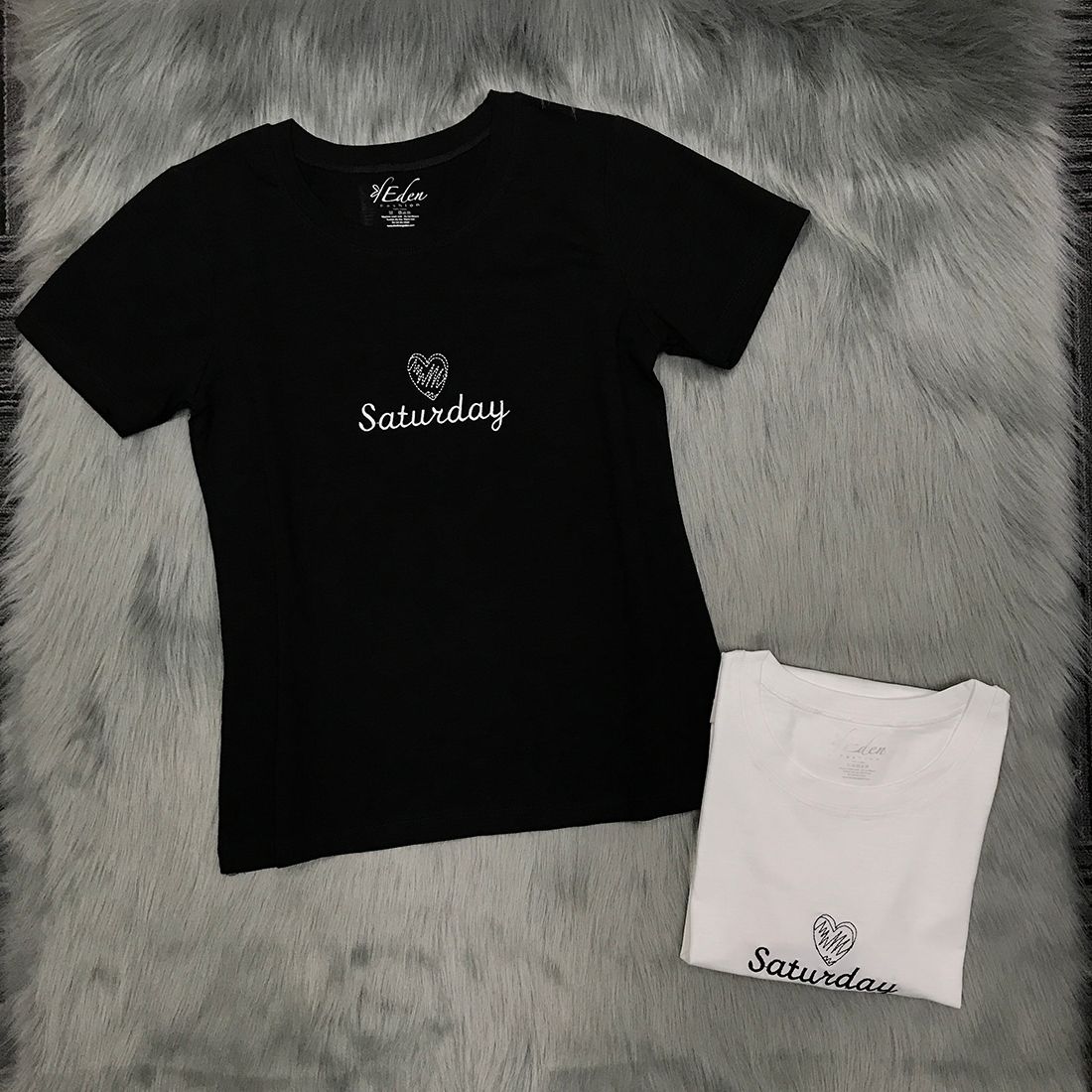 Áo thun nữ tay ngắn cổ tròn thời trang Eden thêu hình - AT093