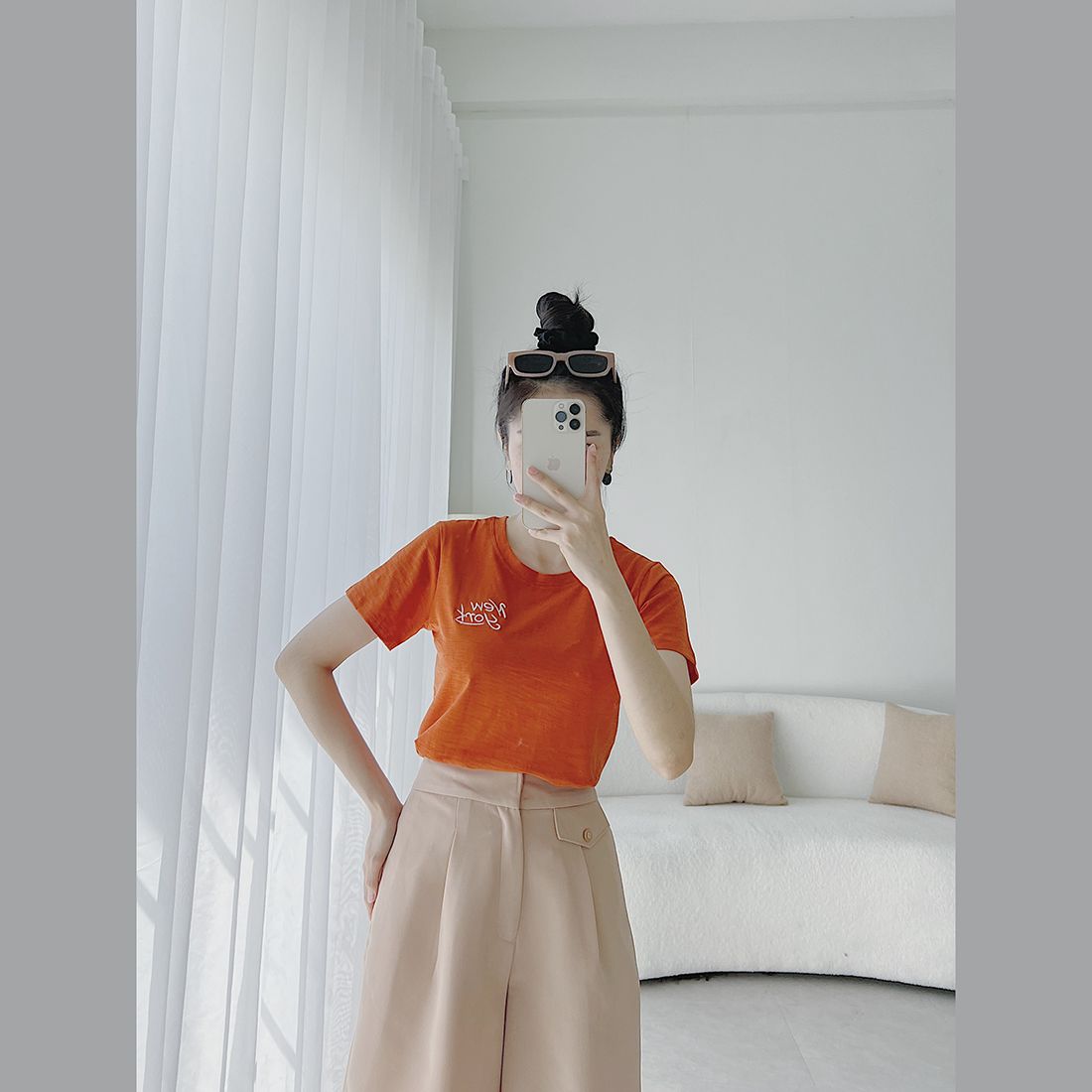 Áo thun nữ tay ngắn cổ tròn thời trang Eden thêu chữ - AT099