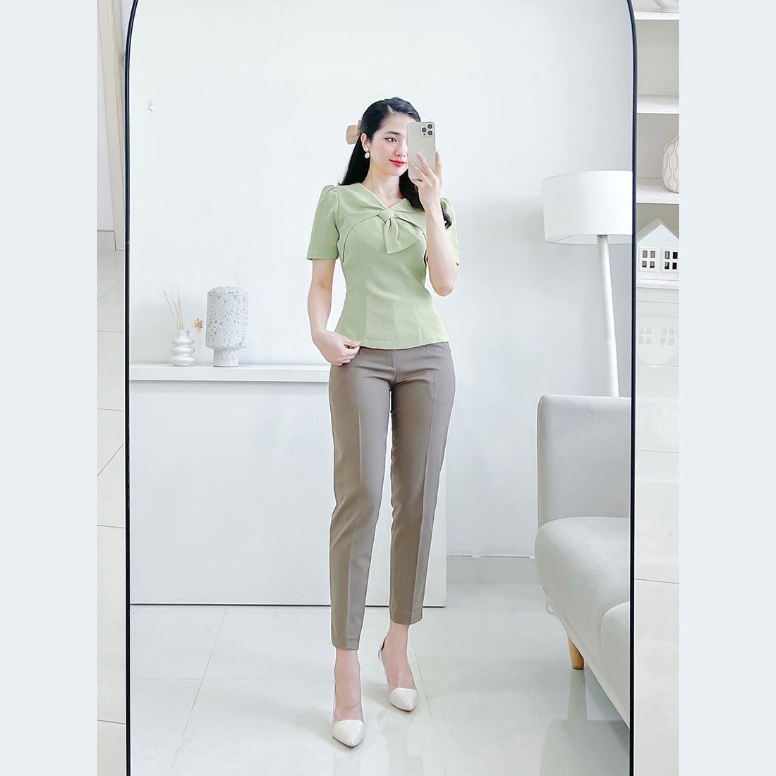 Áo kiểu nữ công sở tay ngắn cổ nơ cách điệu thời trang Eden - ASM204