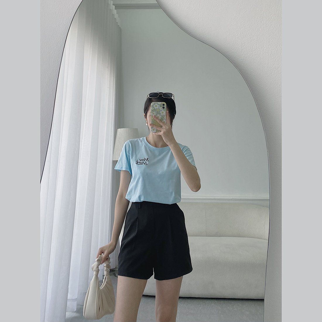 Áo thun nữ tay ngắn cổ tròn thời trang Eden thêu chữ - AT099