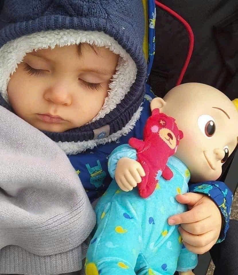 Búp bê phát nhạc CoComelon Musical Bedtime JJ Doll