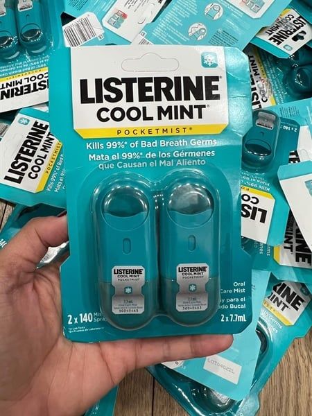 Xịt thơm miệng Listerine Cool Mint Pocketmist