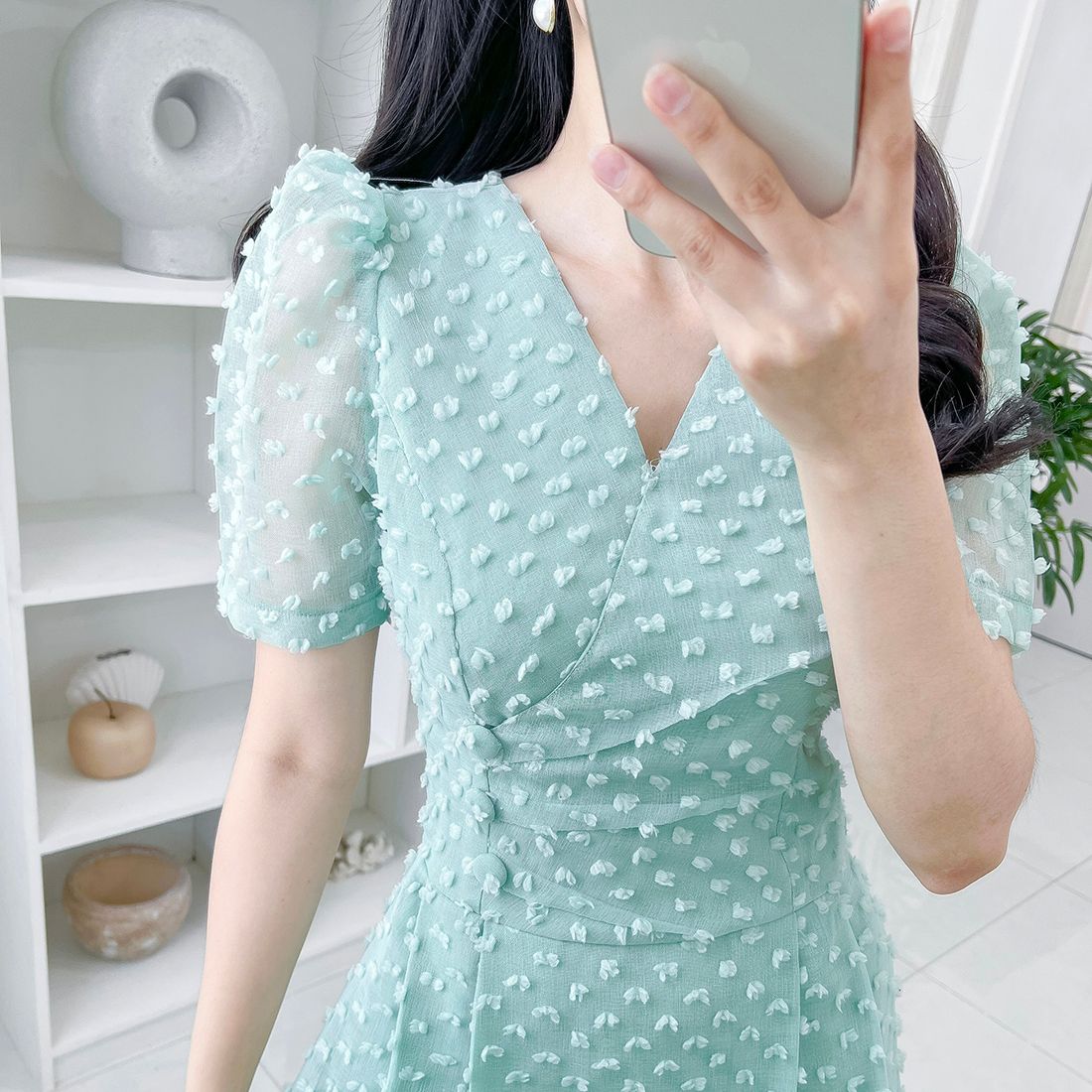 Sét Bộ Trắng Vải Voan Hot Tren Áo Cổ V Đắp Chéo Phối Chân Váy Đính Nút Đuôi  Cá Dễ Thương TTSA0622  Online Friday 2023