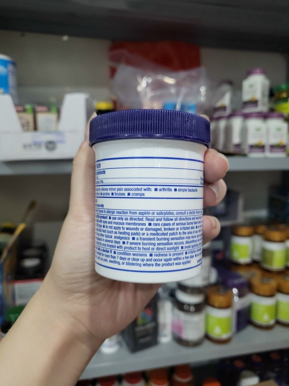 Dầu xoa bóp giảm đau nhức Icy Hot Balm Pain Relieving