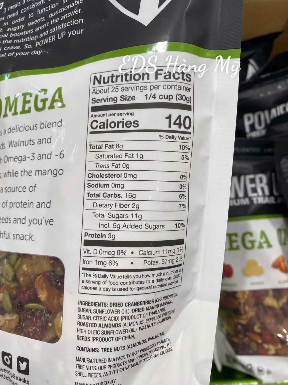 Hạt mix và trái cây sấy khô Gourmet Nut Power Up Trail Mix, Mega Omega