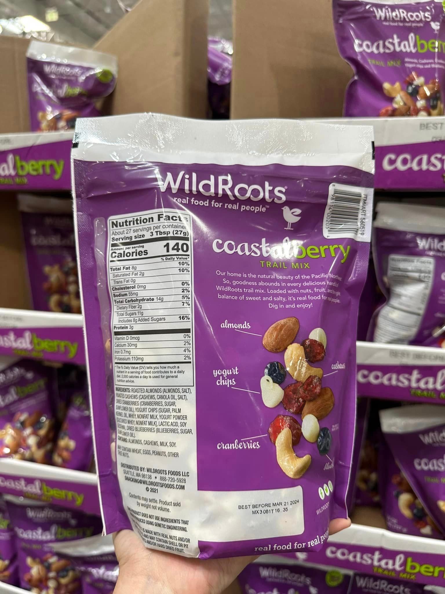 Hạt mix và trái cây sấy tổng hợp Wildroots Coastal Berry Trail Mix