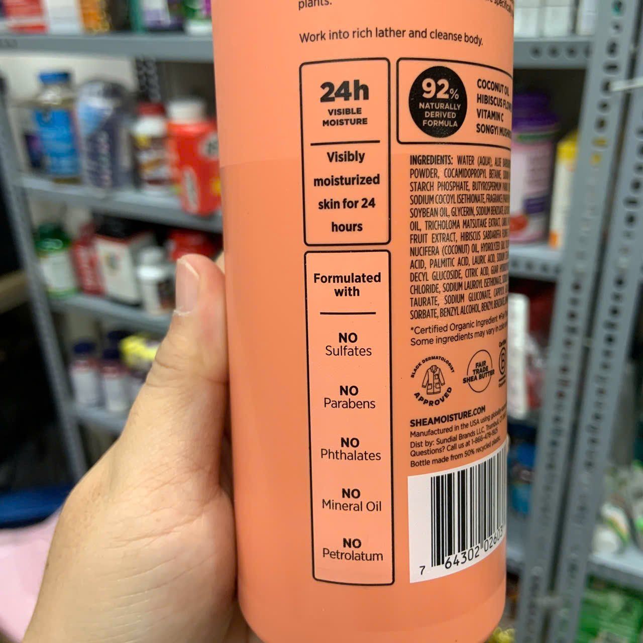 Sữa tắm dưỡng ẩm và làm trắng chiết xuất từ thiên nhiên Shea Moisture Coconut & Hibiscus Body Wash