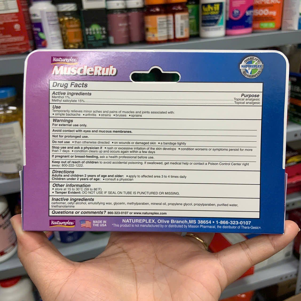 Kem xoa bóp giảm đau Extra Strength Muscle Rub