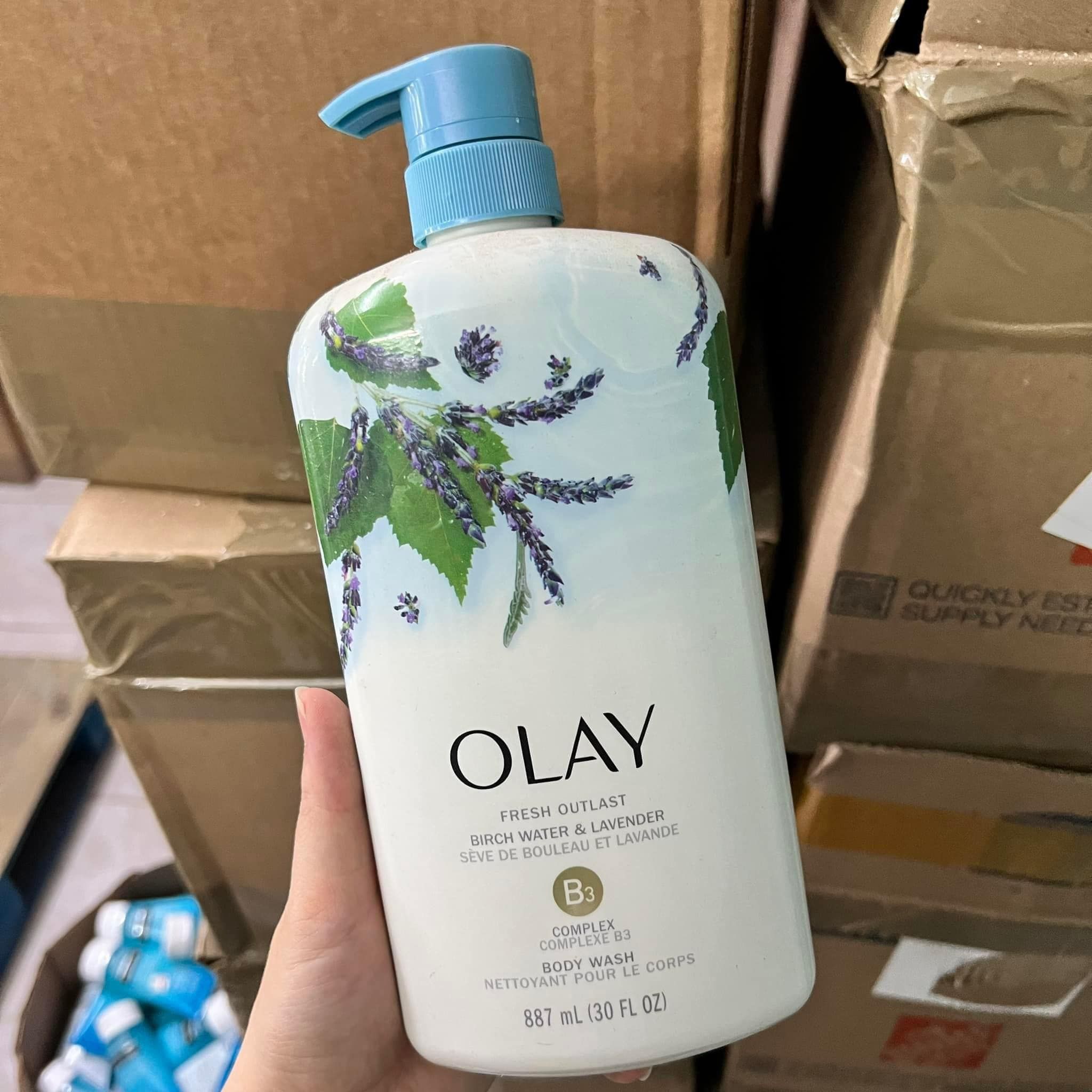 Sữa tắm dưỡng ẩm Olay Fresh Outlast hương Lavender của Mỹ - 887ml