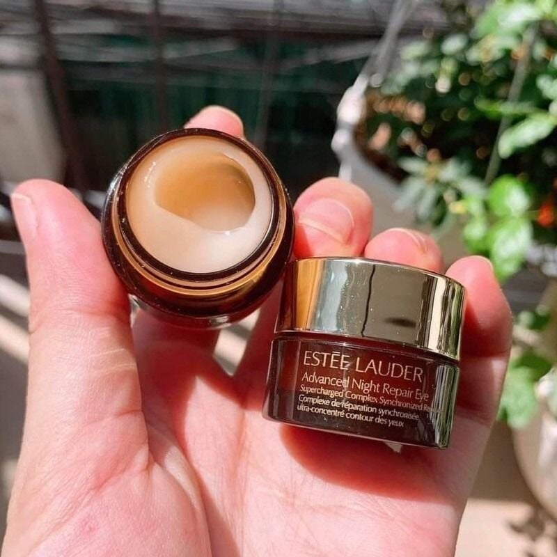 Kem dưỡng mắt giảm quầng thâm, bọng mắt Estee Lauder Advanced Night Repair Eye Supercharged Complex