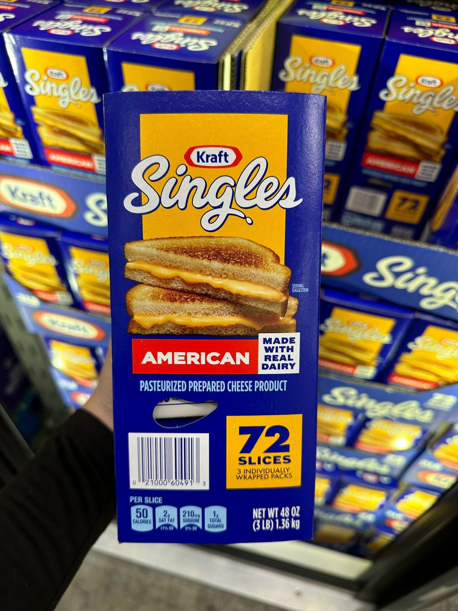 Phô mai lát Kraft Singles American Cheese hộp 72 miếng