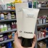 Sữa rửa mặt kết hợp tẩy trang và dưỡng trắng da Chanel La Mousse