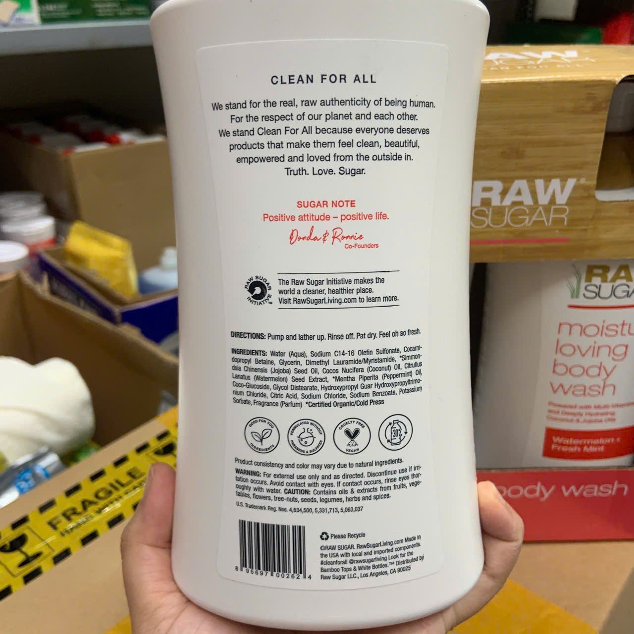 Sữa tắm dưỡng ẩm Raw Suger Moisture Loving Body Wash