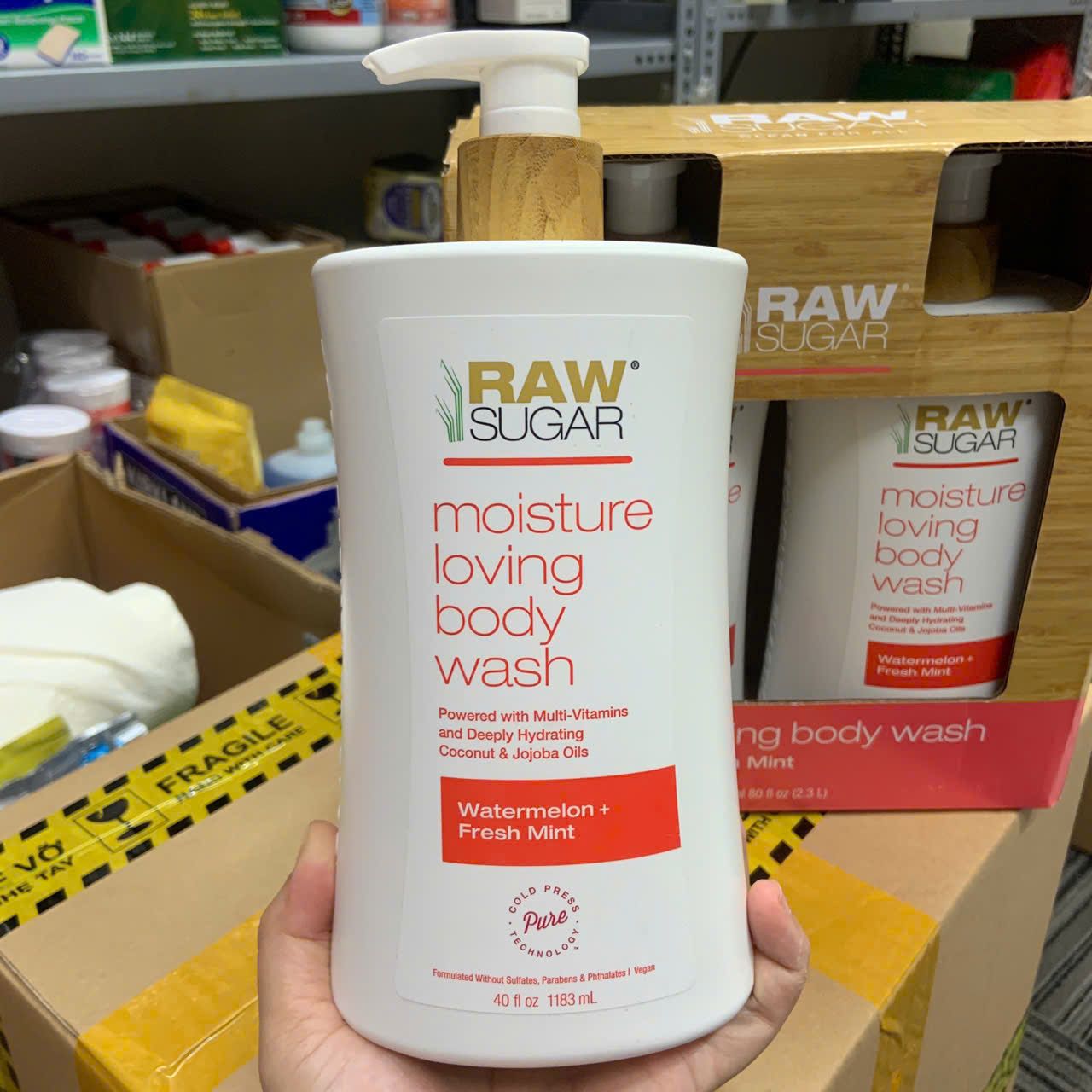 Sữa tắm dưỡng ẩm Raw Suger Moisture Loving Body Wash