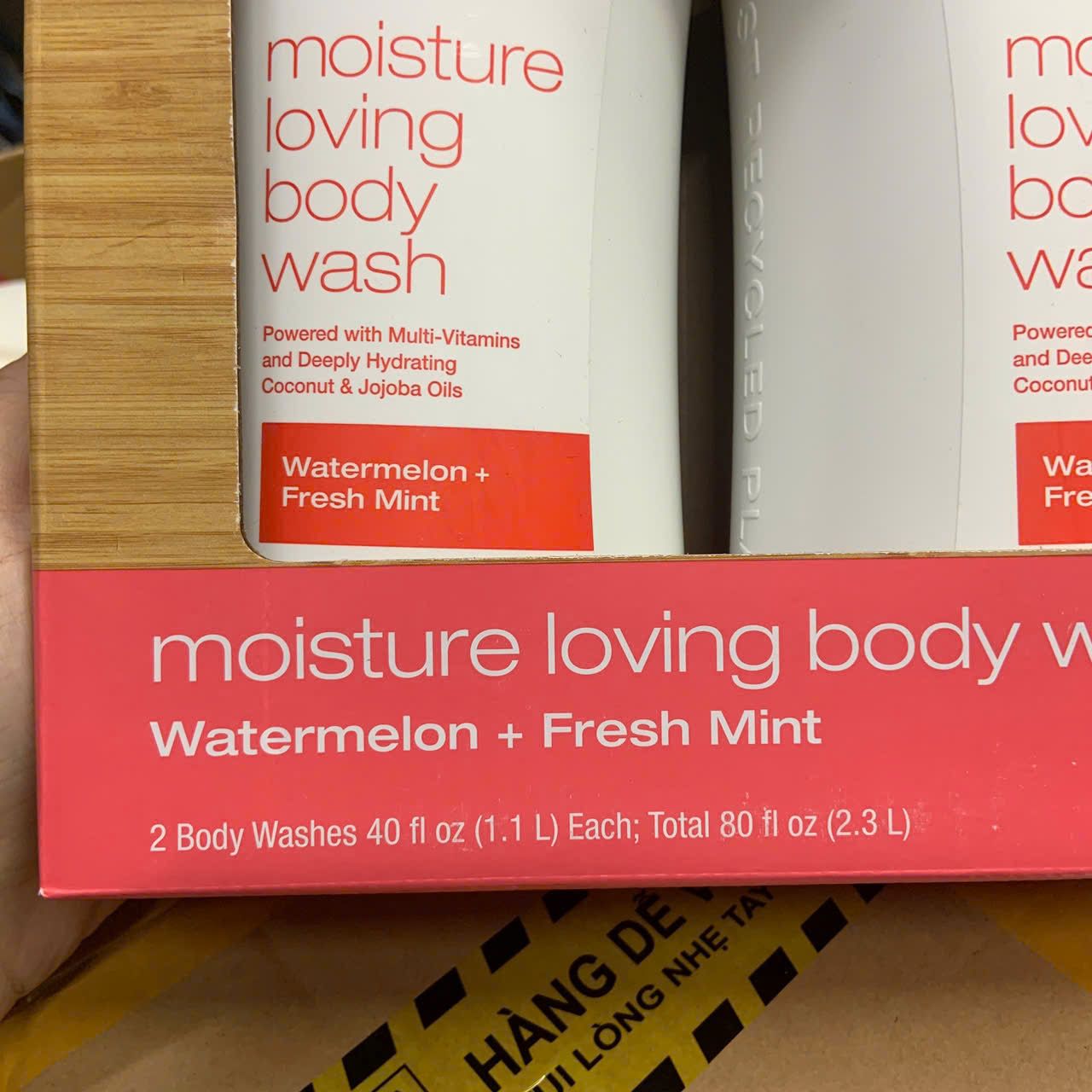 Sữa tắm dưỡng ẩm Raw Suger Moisture Loving Body Wash