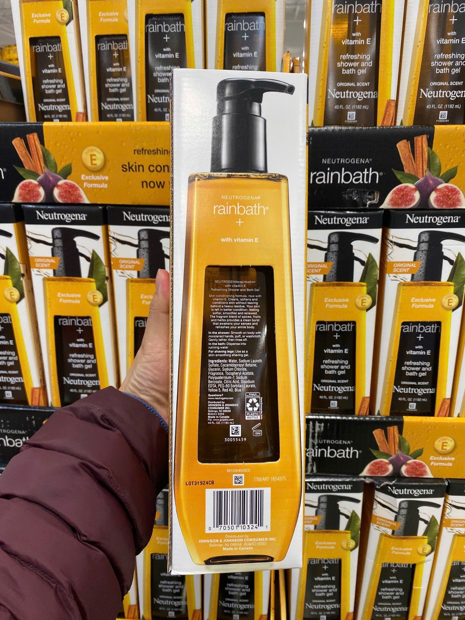Sữa tắm giảm mụn lưng và viêm nang lông Neutrogena Rainbath