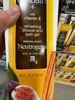 Sữa tắm giảm mụn lưng và viêm nang lông Neutrogena Rainbath